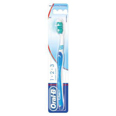 Oral-B 123 Toothbrush Medium - Tray of 12